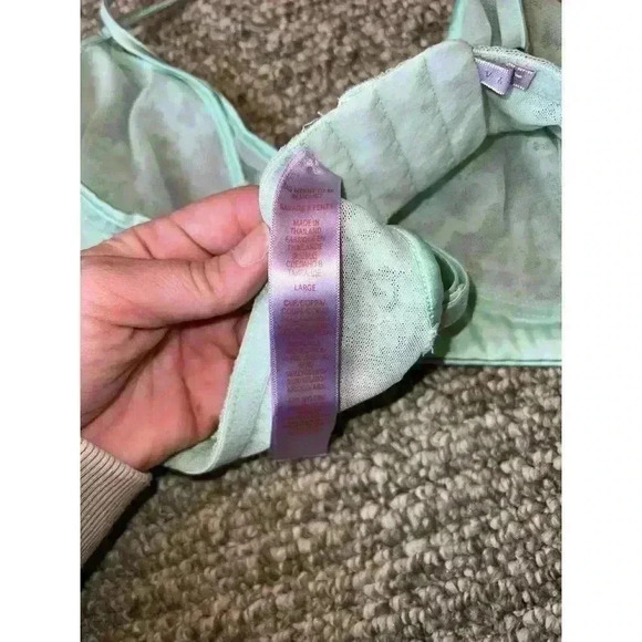 SAVAGE X FENTY SIZE LARGE - Picture 2 of 9